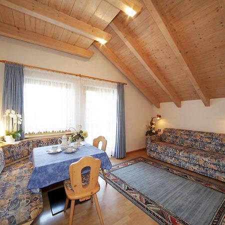 Apartments Lasteis ラ・ヴィッラ エクステリア 写真