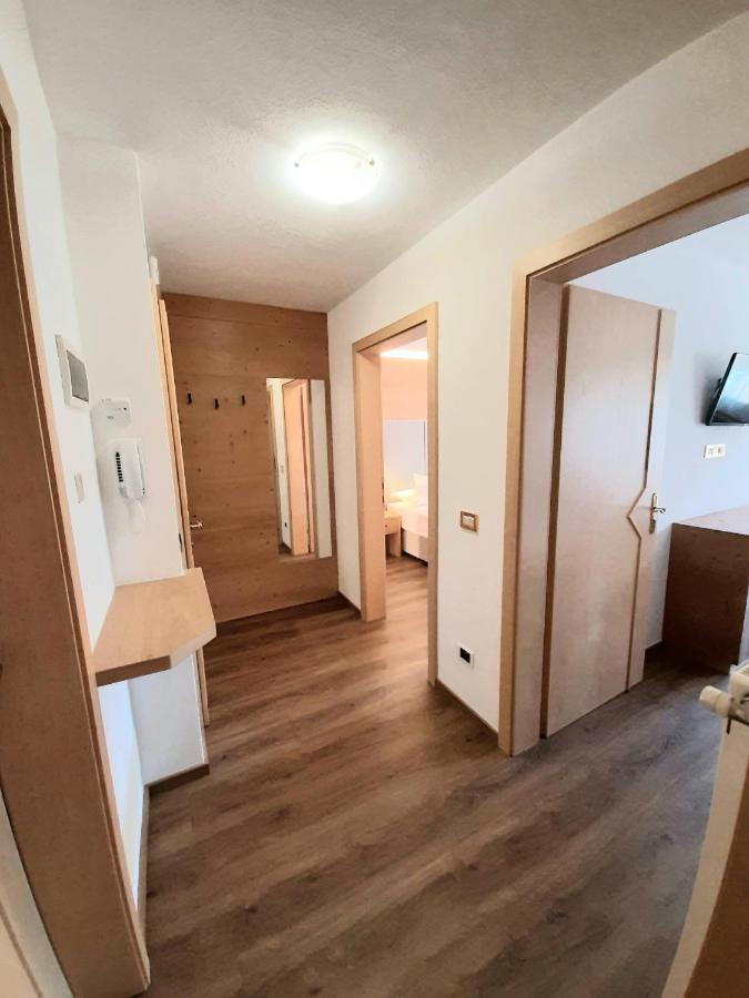 Apartments Lasteis ラ・ヴィッラ エクステリア 写真