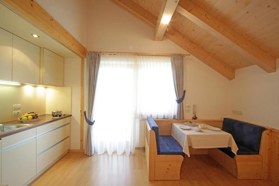 Apartments Lasteis ラ・ヴィッラ エクステリア 写真