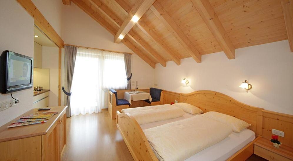 Apartments Lasteis ラ・ヴィッラ エクステリア 写真