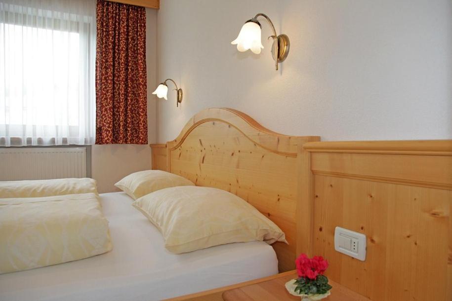 Apartments Lasteis ラ・ヴィッラ エクステリア 写真