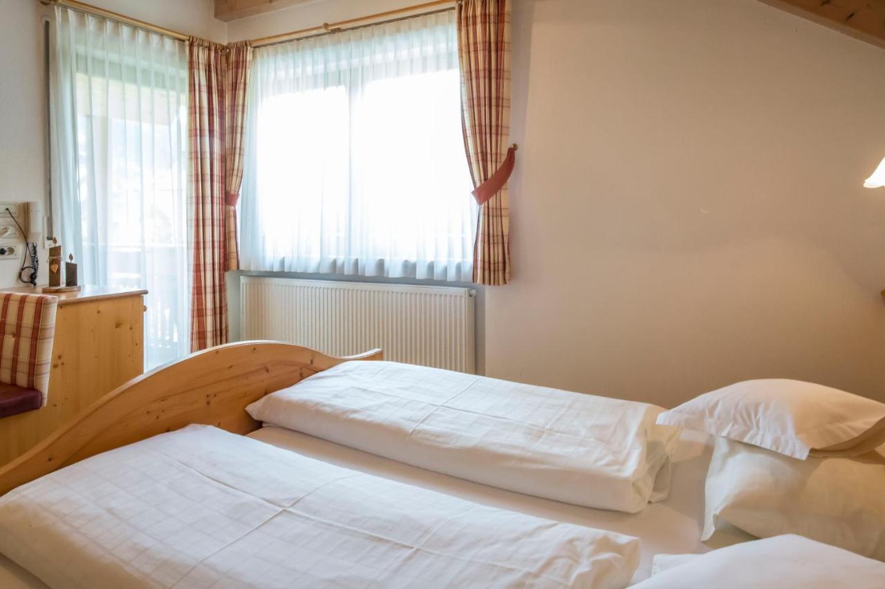Apartments Lasteis ラ・ヴィッラ エクステリア 写真