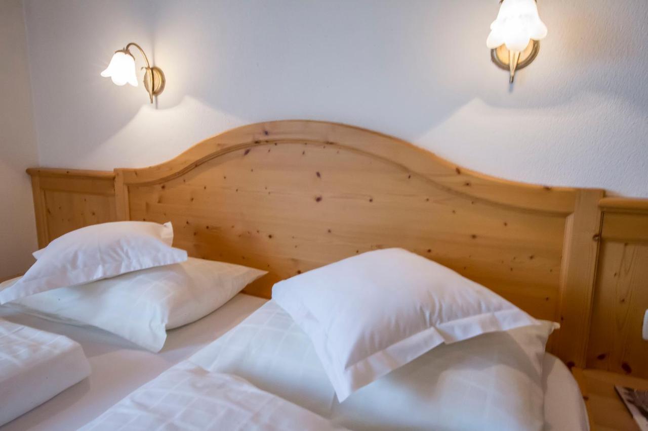 Apartments Lasteis ラ・ヴィッラ エクステリア 写真