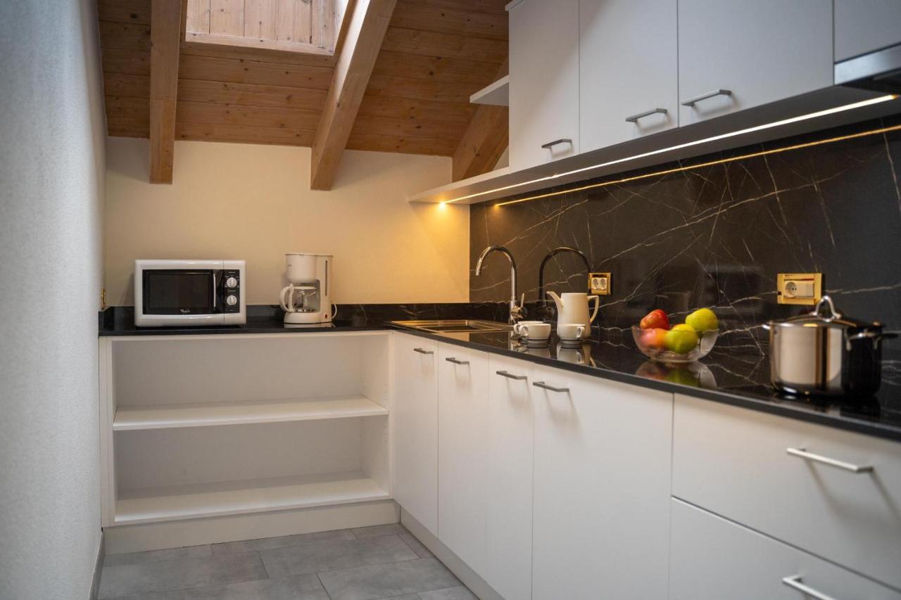 Apartments Lasteis ラ・ヴィッラ エクステリア 写真