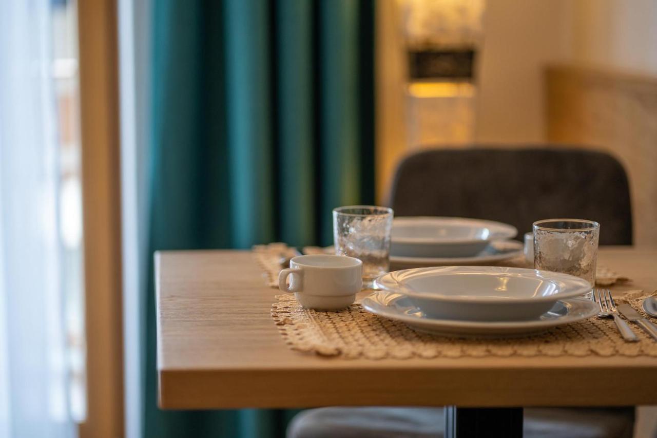 Apartments Lasteis ラ・ヴィッラ エクステリア 写真