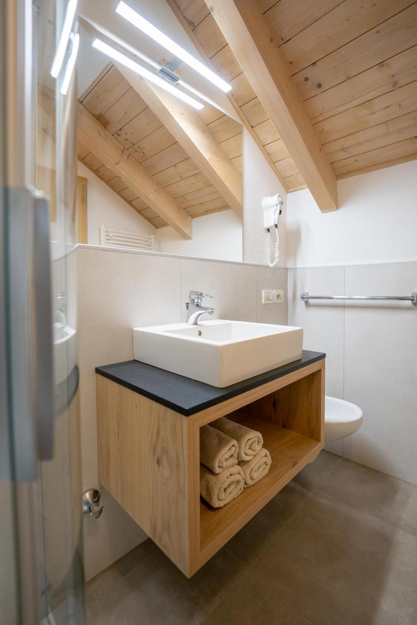 Apartments Lasteis ラ・ヴィッラ 部屋 写真